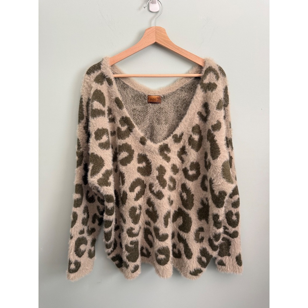 POL Leopard Print Eyelash Knit V-Neck Sweater Olive Tan Large Oversized Slouchy